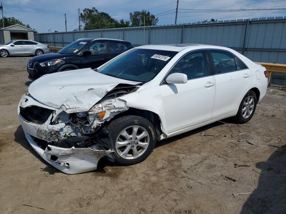 2011 Toyota Camry მანქანა იყიდება აუქციონზე, vin: 4T1BF3EK8BU768416, აუქციონის ნომერი: 69042316