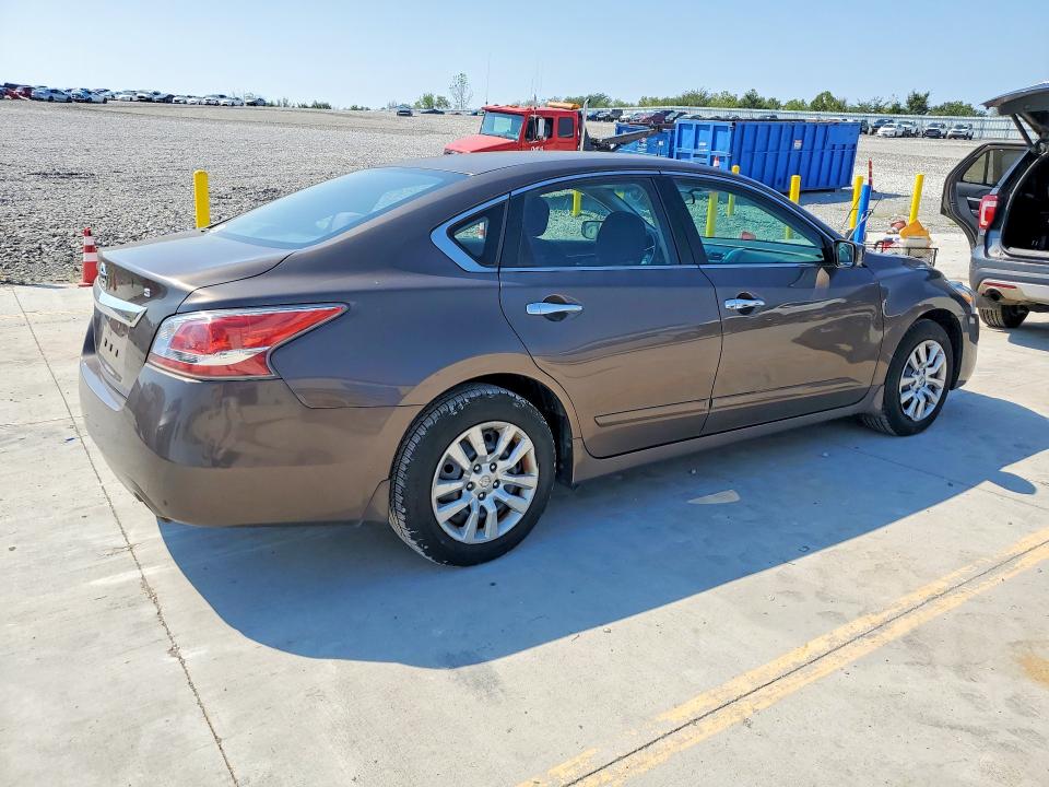Продажа на аукционе авто 2015 Nissan Altima, vin: 1N4AL3APXFC211325, номер лота: 69310556