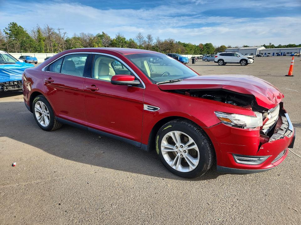 70373366 :رقم المزاد ، 1FAHP2E88DG173907 vin ، 2013 Ford Taurus مزاد بيع