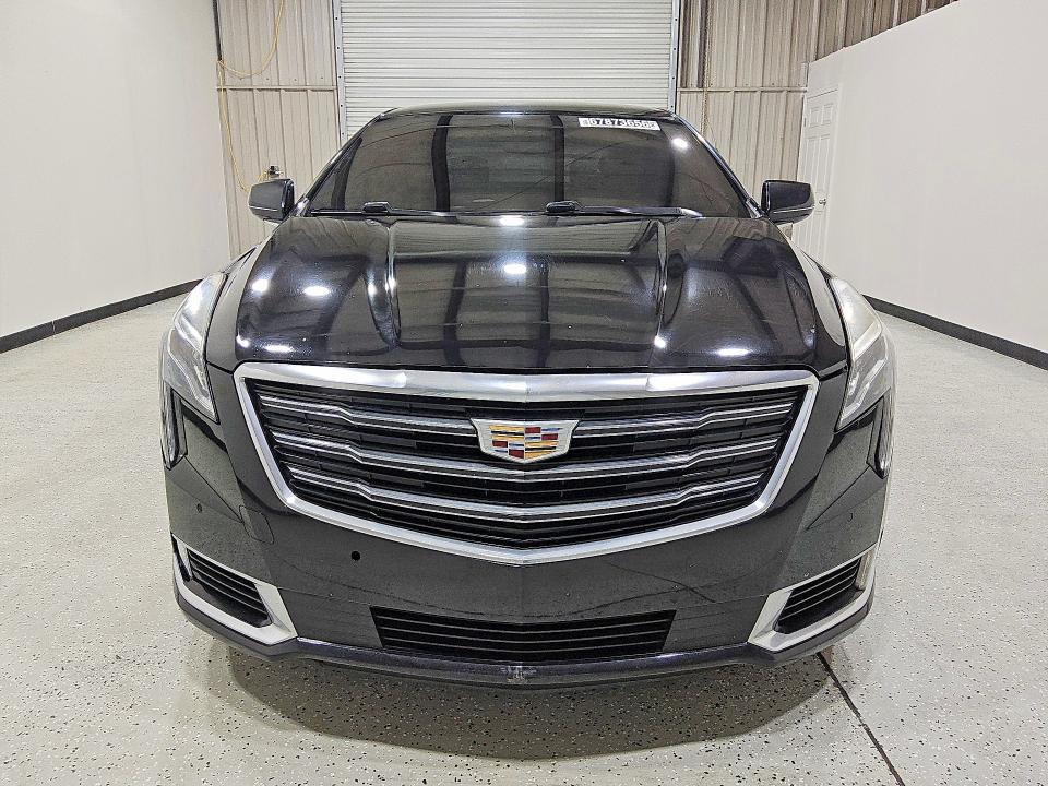 67873656 :رقم المزاد ، 2G61M5S34J9132685 vin ، 2018 Cadillac Xts مزاد بيع