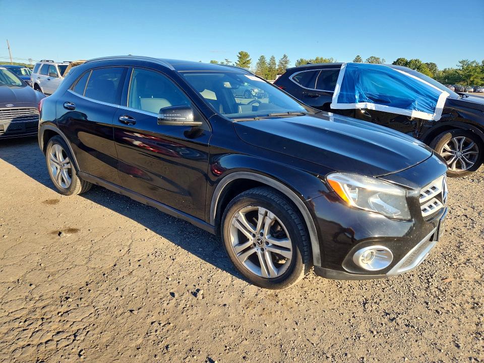 69142616 :رقم المزاد ، WDCTG4GB2JJ501601         vin ، 2018 Mercedes-benz Gla مزاد بيع