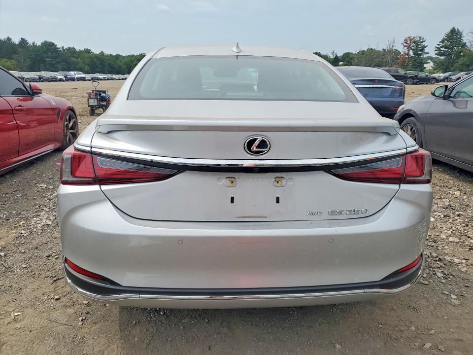 Продажа на аукционе авто 2021 Lexus Es 250, vin: 58AE11D15MU001630, номер лота: 67619356