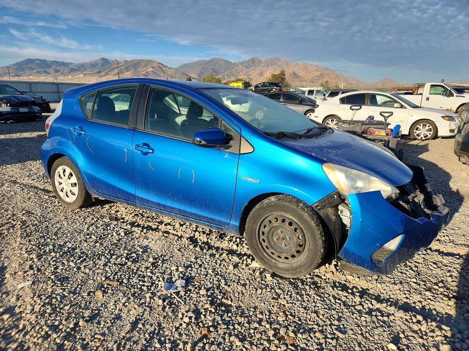 Продажа на аукционе авто 2013 Toyota Prius C, vin: JTDKDTB34D1536519, номер лота: 69578376