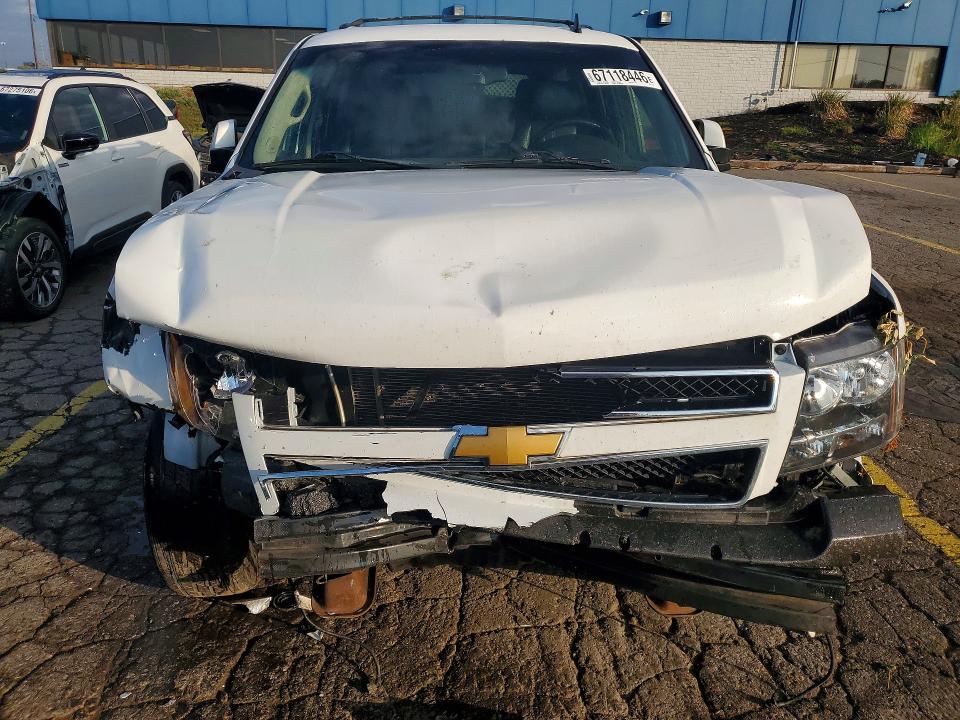 Продаж на аукціоні авто 2011 Chevrolet Tahoe, vin: 1GNSCBE03BR275775, номер лоту: 67118446