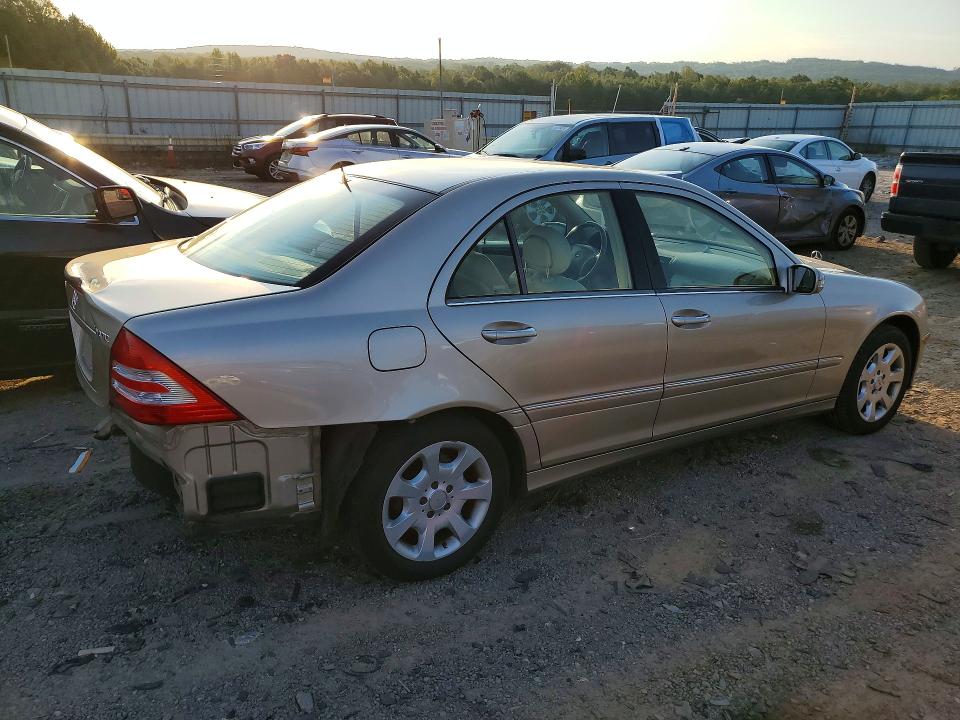 2005 Mercedes-benz C მანქანა იყიდება აუქციონზე, vin: WDBRF81J85F658471, აუქციონის ნომერი: 68270486