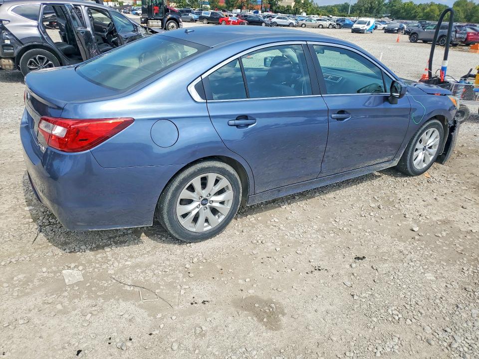 68004156 :رقم المزاد ، 4S3BNAC61F3052230 vin ، 2015 Subaru Legacy مزاد بيع