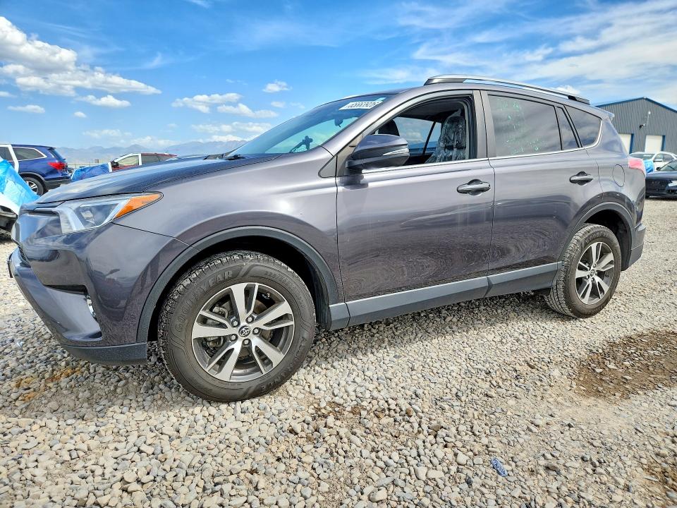 Продажа на аукционе авто 2018 Toyota Rav4, vin: JTMRFREV6JJ720297, номер лота: 65663926