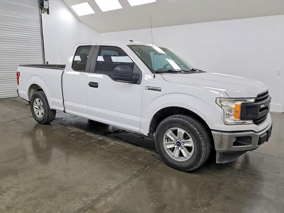69081066 :رقم المزاد ، 1FTEX1CB5JKC72750 vin ، 2018 Ford F150 مزاد بيع