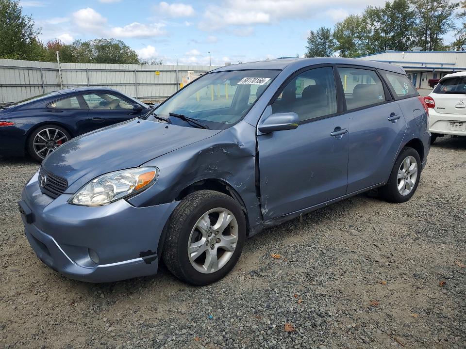 68170166 :رقم المزاد ، 2T1LR32E74C300546 vin ، 2004 Toyota Matrix مزاد بيع