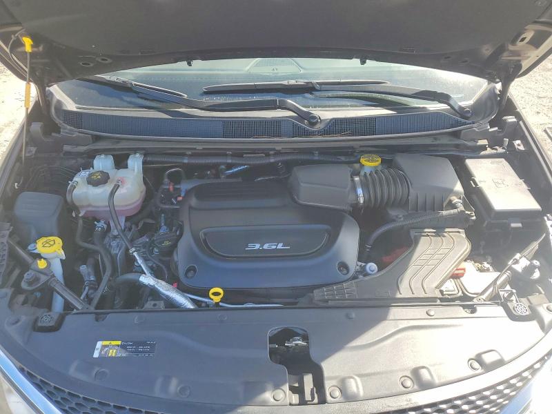 65237616 :رقم المزاد ، 2C4RC1BG6JR166836 vin ، 2018 Chrysler Pacifica مزاد بيع