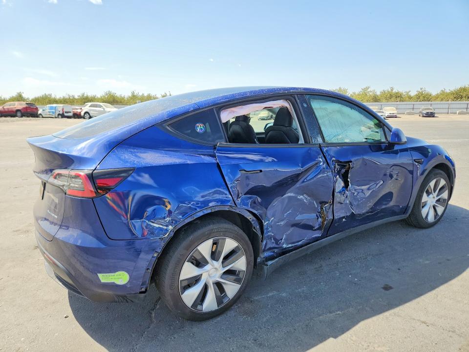 Продаж на аукціоні авто 2023 Tesla Model Y, vin: 7SAYGDEE0PF784334, номер лоту: 69824596
