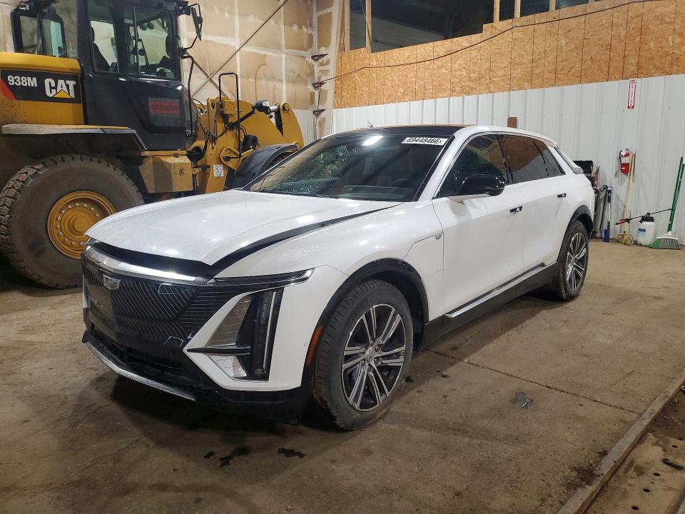 Продажа на аукционе авто 2024 Cadillac Lyriq, vin: 1GYKPPRL4RZ101359, номер лота: 69448466