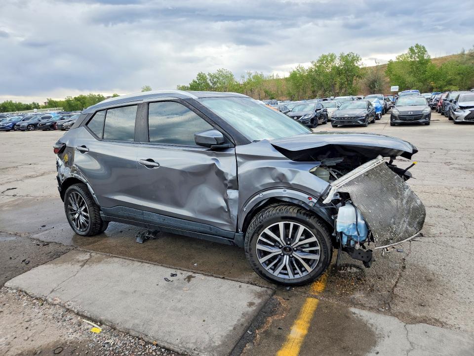 68834156 :رقم المزاد ، 3N1CP5CV1ML512634 vin ، 2021 Nissan Kicks مزاد بيع