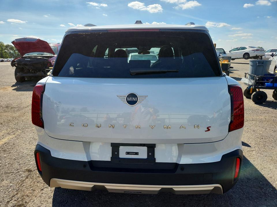 67640896 :رقم المزاد ، WMZ23GA02S7R28068 vin ، 2025 Mini Countryman مزاد بيع