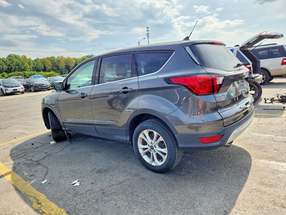 68476836 :رقم المزاد ، 1FMCU9GD2KUC34310 vin ، 2019 Ford Escape مزاد بيع