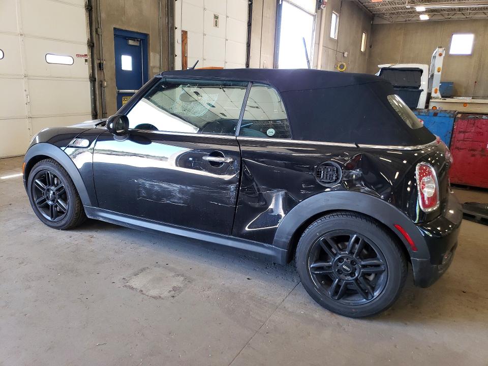 67304576 :رقم المزاد ، WMWZP3C5XFT299111 vin ، 2015 Mini Cooper مزاد بيع