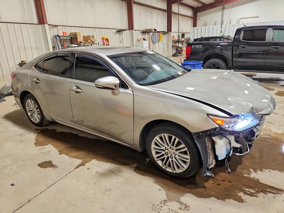 69297086 :رقم المزاد ، JTHBK1GG5F2190305 vin ، 2015 Lexus Es مزاد بيع