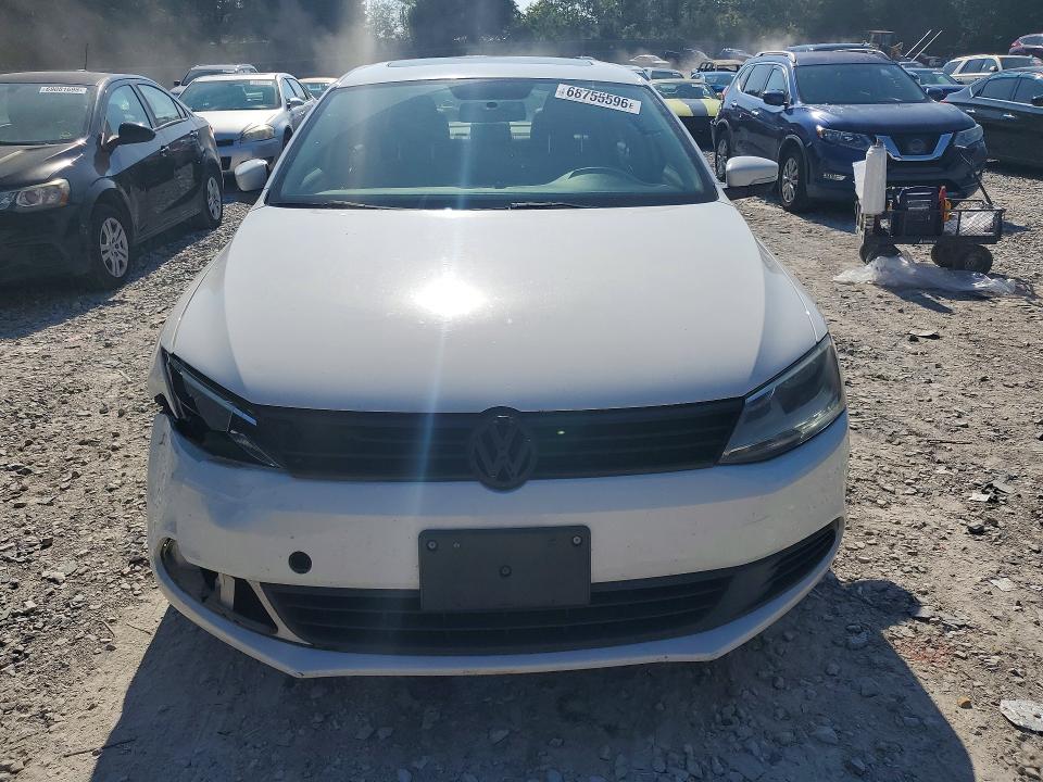 2012 Volkswagen Jetta მანქანა იყიდება აუქციონზე, vin: 3VWDX7AJ8CM417345, აუქციონის ნომერი: 68755596
