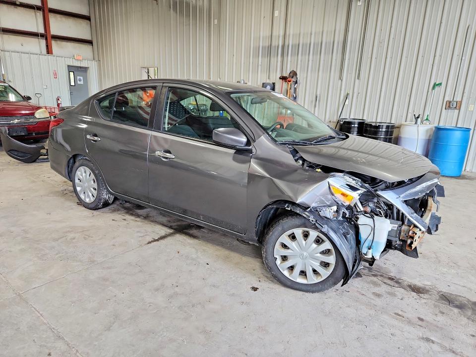 67742806 :رقم المزاد ، 3N1CN7AP9HL836393 vin ، 2017 Nissan Versa مزاد بيع