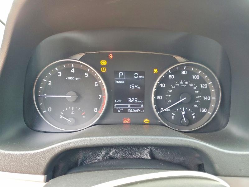 2017 Hyundai Elantra მანქანა იყიდება აუქციონზე, vin: 5NPD84LF3HH053744, აუქციონის ნომერი: 68538856
