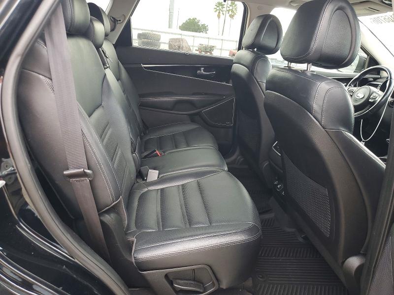 2016 Kia Sorento მანქანა იყიდება აუქციონზე, vin: 5XYPKDA50GG082858, აუქციონის ნომერი: 70166706