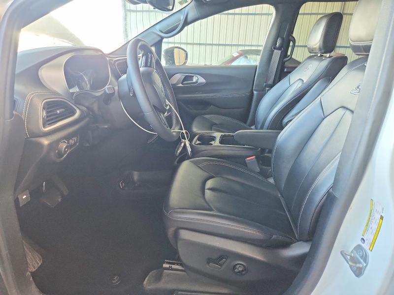 Продажа на аукционе авто 2024 Chrysler Pacifica, vin: 2C4RC1S71RR160938, номер лота: 68894676