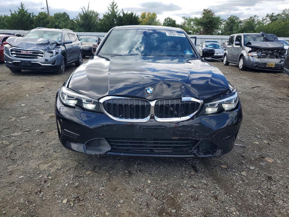 69561906 :رقم المزاد ، 3MW5R1J03L8B34895 vin ، 2020 Bmw 330i مزاد بيع