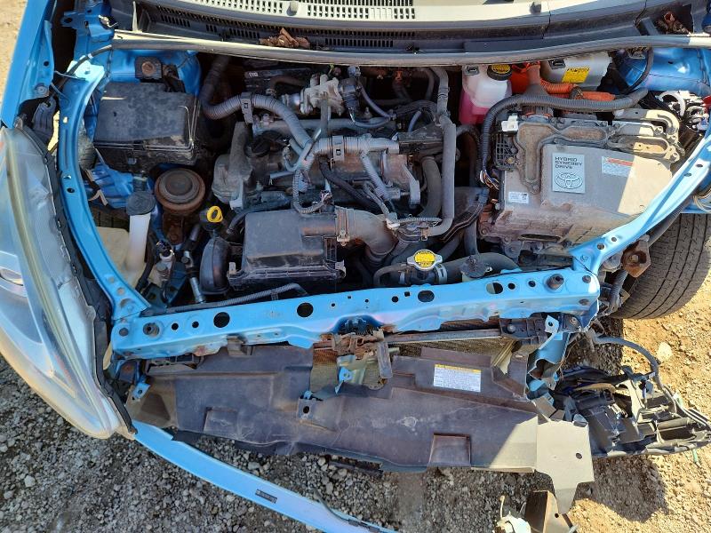 68329726 :رقم المزاد ، JTDKDTB36F1098038 vin ، 2015 Toyota Prius C مزاد بيع
