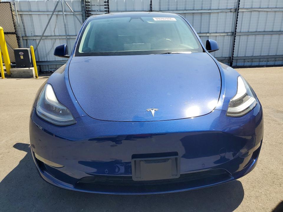 Продажа на аукционе авто 2022 Tesla Model Y, vin: 7SAYGDEF2NF330172, номер лота: 69202896