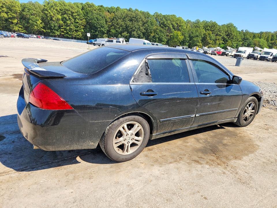 Продажа на аукционе авто 2007 Honda Accord, vin: 1HGCM56717A137229, номер лота: 70636996