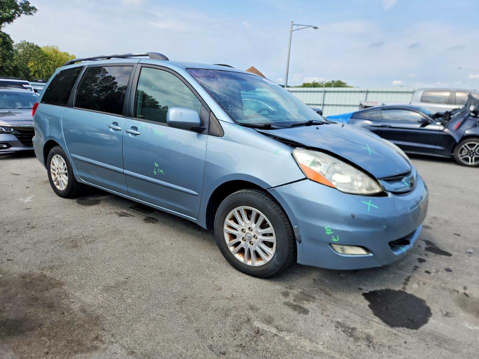 Продажа на аукционе авто 2008 Toyota Sienna, vin: 5TDZK22C18S219496, номер лота: 68804416