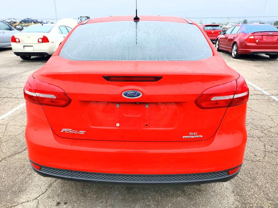 2016 Ford Focus მანქანა იყიდება აუქციონზე, vin: 1FADP3F27GL336136, აუქციონის ნომერი: 70017876
