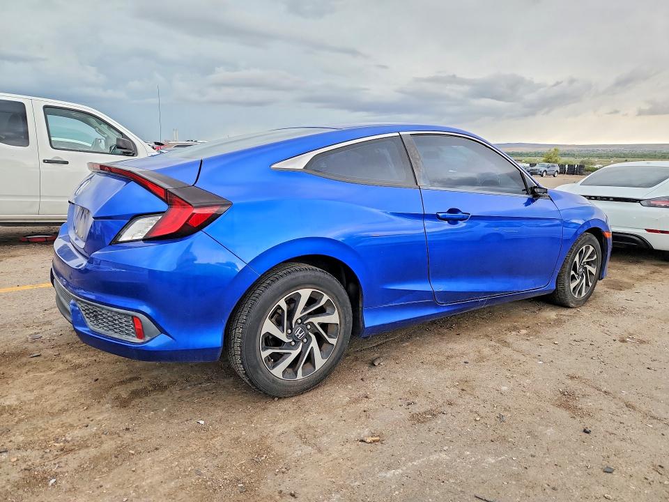 2017 Honda Civic მანქანა იყიდება აუქციონზე, vin: 2HGFC4B59HH307421, აუქციონის ნომერი: 70535766