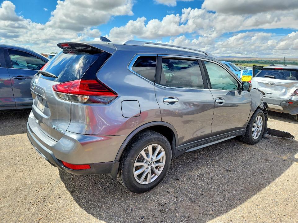 2017 Nissan Rogue მანქანა იყიდება აუქციონზე, vin: KNMAT2MV7HP586194, აუქციონის ნომერი: 68020156