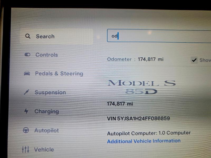 69316126 :رقم المزاد ، 5YJSA1H24FF086859 vin ، 2015 Tesla Model S مزاد بيع