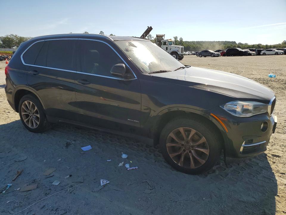 68041516 :رقم المزاد ، 5UXKR0C56F0P02983 vin ، 2015 Bmw X5 مزاد بيع