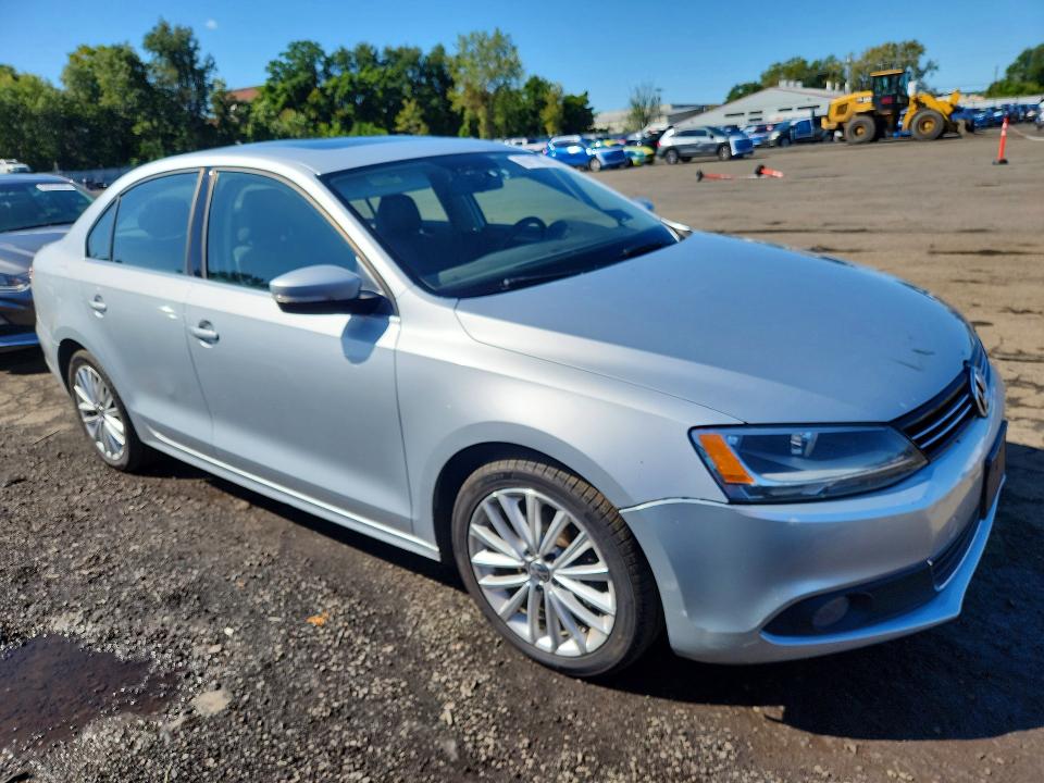 Продажа на аукционе авто 2014 Volkswagen Jetta, vin: 3VWL17AJ5EM441554        , номер лота: 69117806