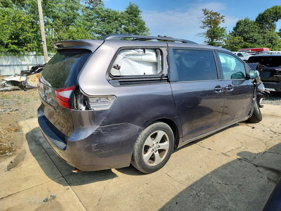Продаж на аукціоні авто 2015 Toyota Sienna, vin: 5TDKK3DC6FS650594, номер лоту: 67738066