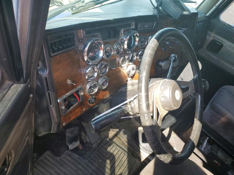 2000 Peterbilt 379 მანქანა იყიდება აუქციონზე, vin: 1XP5DR9X0YN507850, აუქციონის ნომერი: 68148476