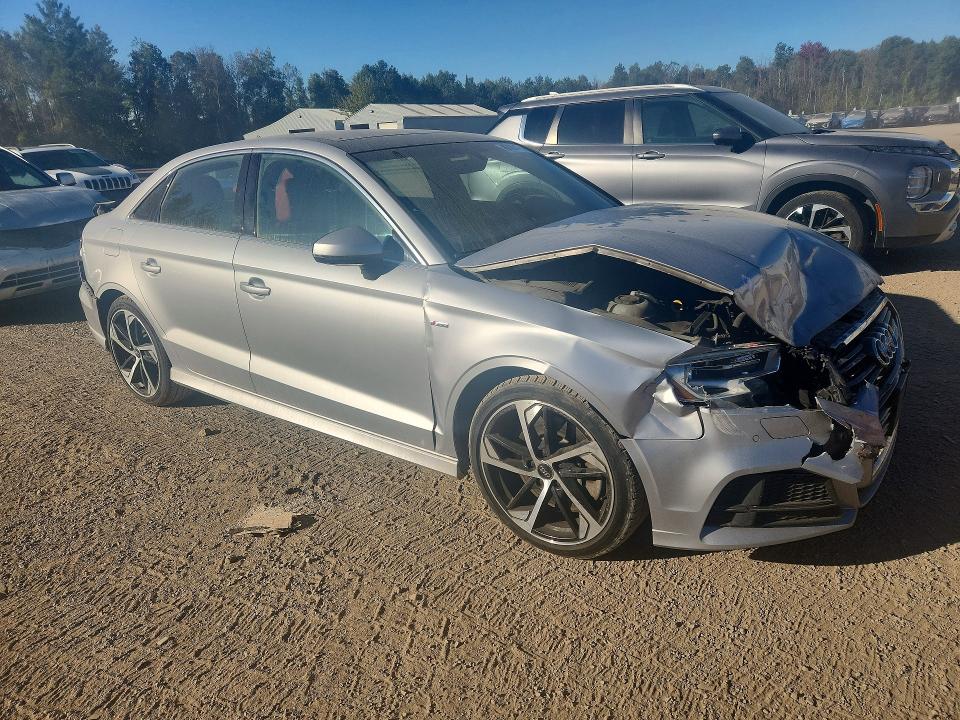 Продажа на аукционе авто 2020 Audi A3, vin: WAUJEGFF6LA013597, номер лота: 67854266