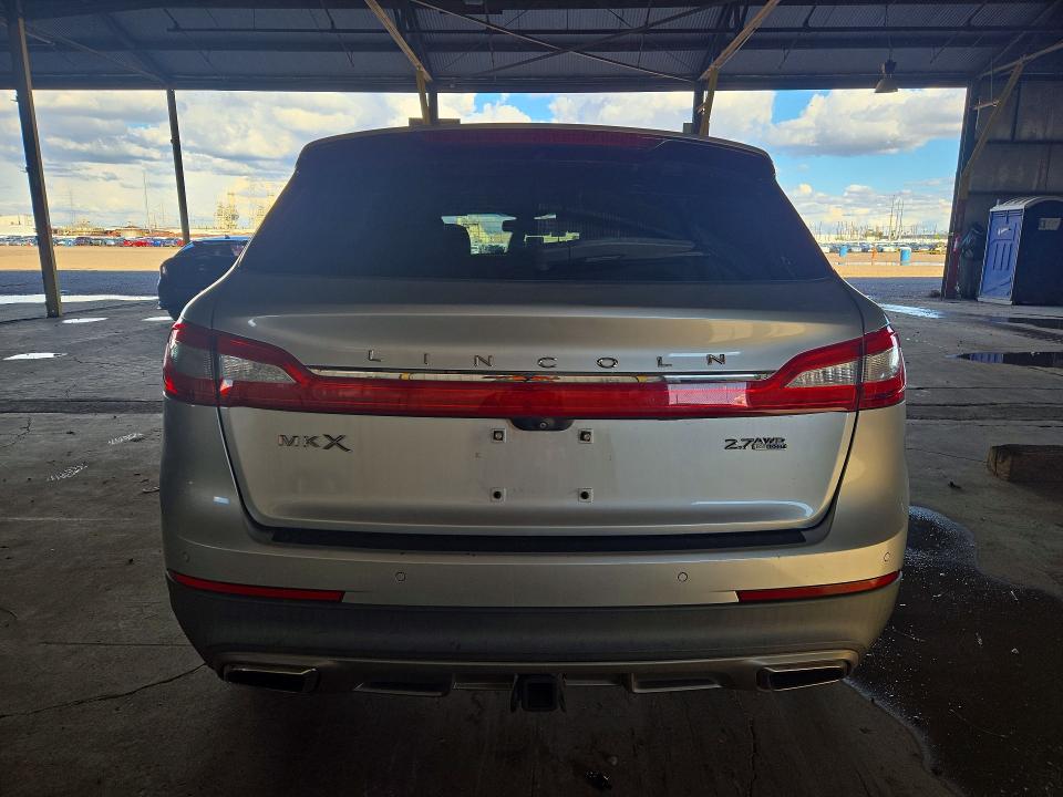 70724136 :رقم المزاد ، 2LMPJ8LP2GBL54713 vin ، 2016 Lincoln Mkx مزاد بيع