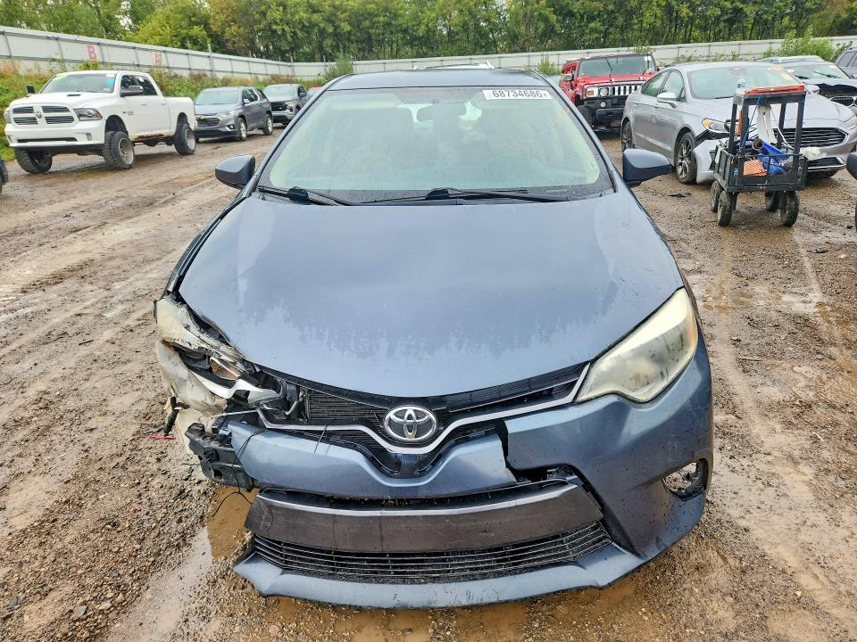 68734686 :رقم المزاد ، 2T1BURHE8FC359399 vin ، 2015 Toyota Corolla مزاد بيع
