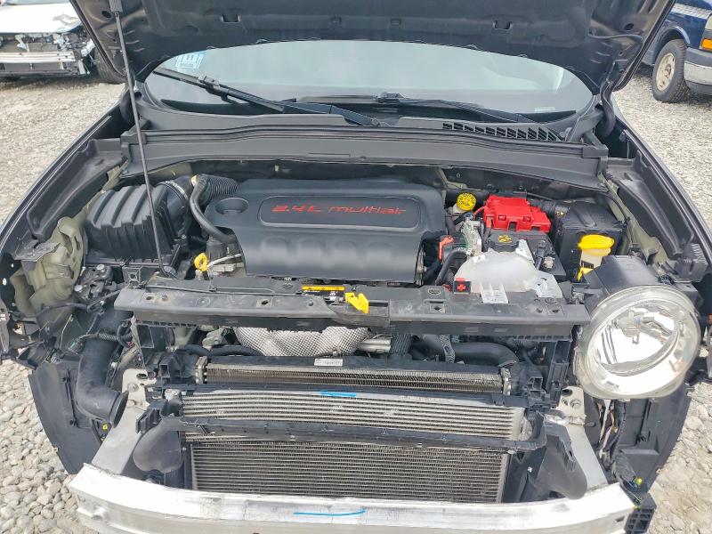 68184166 :رقم المزاد ، ZACCJBBB0JPJ21477 vin ، 2018 Jeep Renegade مزاد بيع