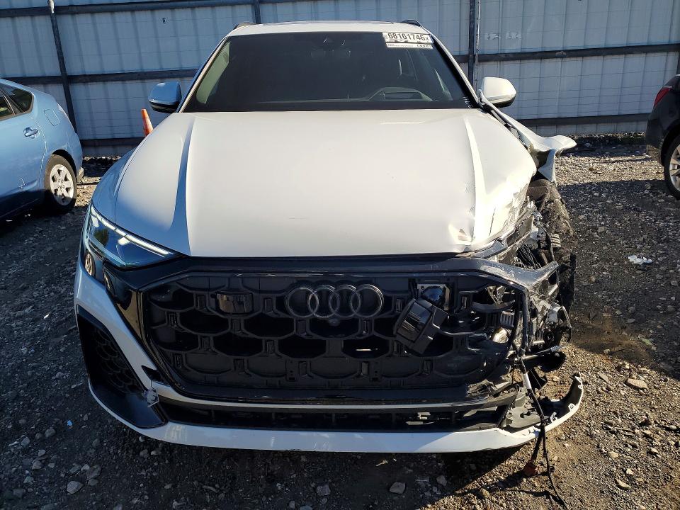 Продажа на аукционе авто 2026 Audi Q8, vin: WA1FVBF10TD020098, номер лота: 68161746