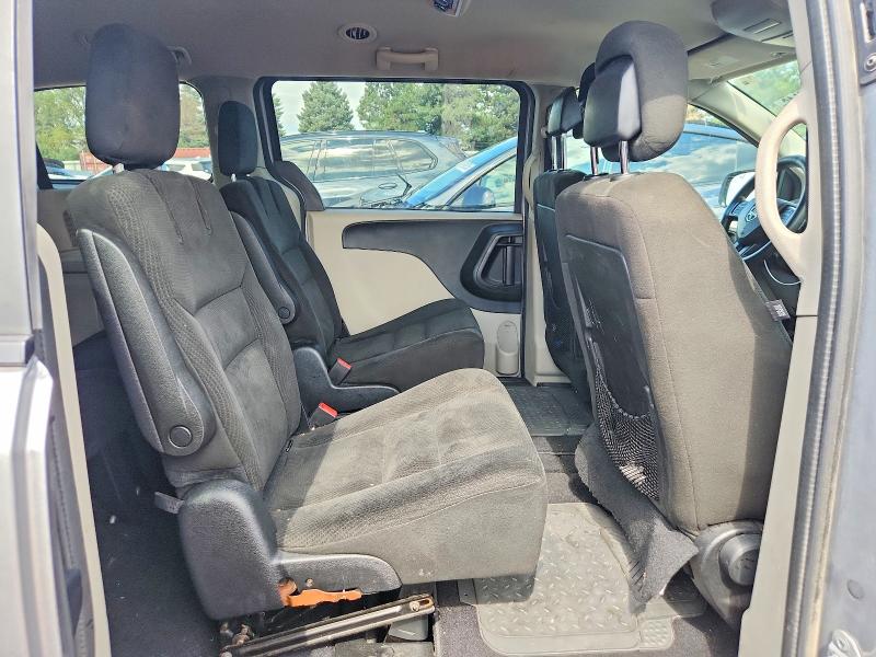 68886946 :رقم المزاد ، 2C4RDGBG0FR558573 vin ، 2015 Dodge Grand Caravan مزاد بيع