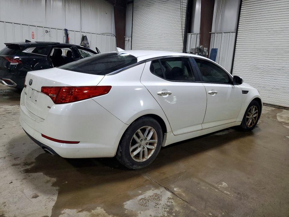 2013 Kia Optima მანქანა იყიდება აუქციონზე, vin: KNAGM4A77D5336515, აუქციონის ნომერი: 70176706