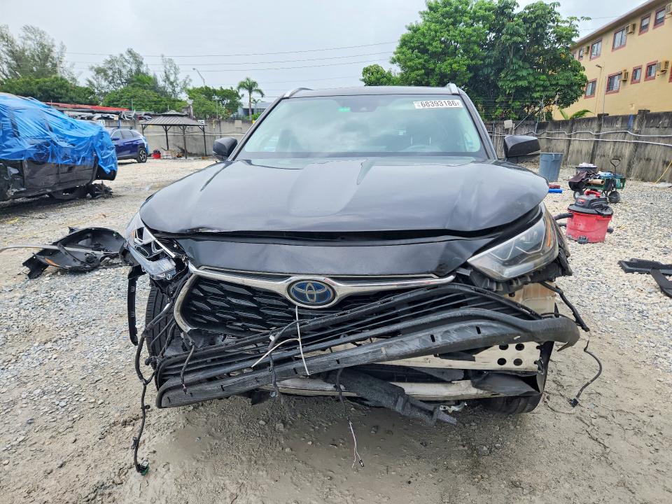 68393186 :رقم المزاد ، 5TDFARAH1LS003264 vin ، 2020 Toyota Highlander مزاد بيع