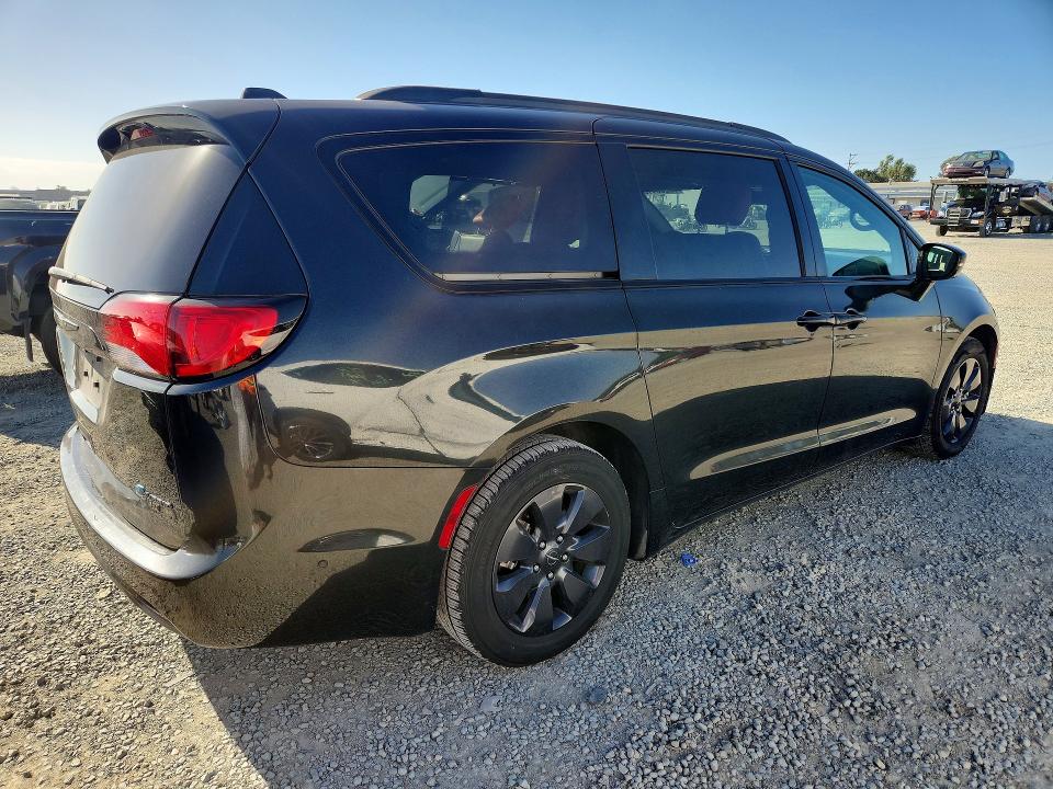 Продажа на аукционе авто 2020 Chrysler Pacifica, vin: 2C4RC1N79LR235081, номер лота: 68263416