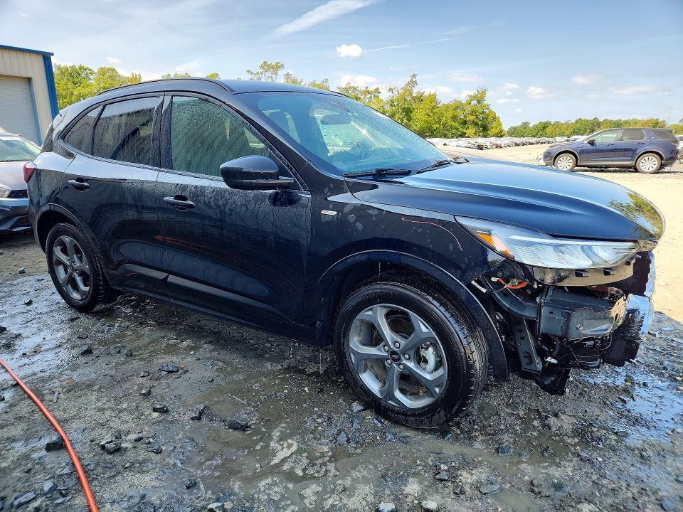 2024 Ford Escape მანქანა იყიდება აუქციონზე, vin: 1FMCU0MZ6RUA94171, აუქციონის ნომერი: 65825706