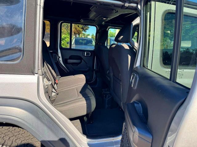 Продаж на аукціоні авто 2018 Jeep Wrangler Unlimited, vin: 1C4HJXDG4JW171848, номер лоту: 69561146